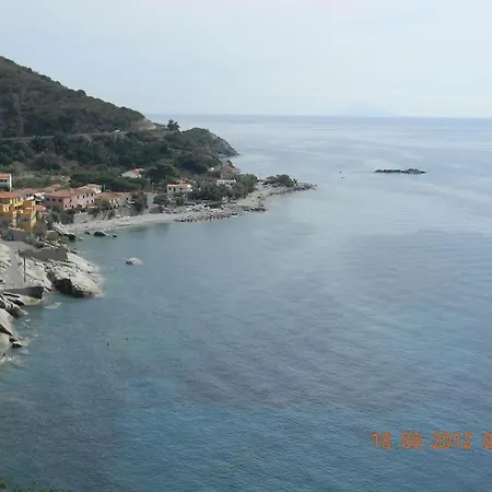Feriehus Casa Alessandra Pomonte